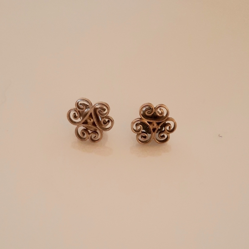 Gold Filigree Stud Earrings